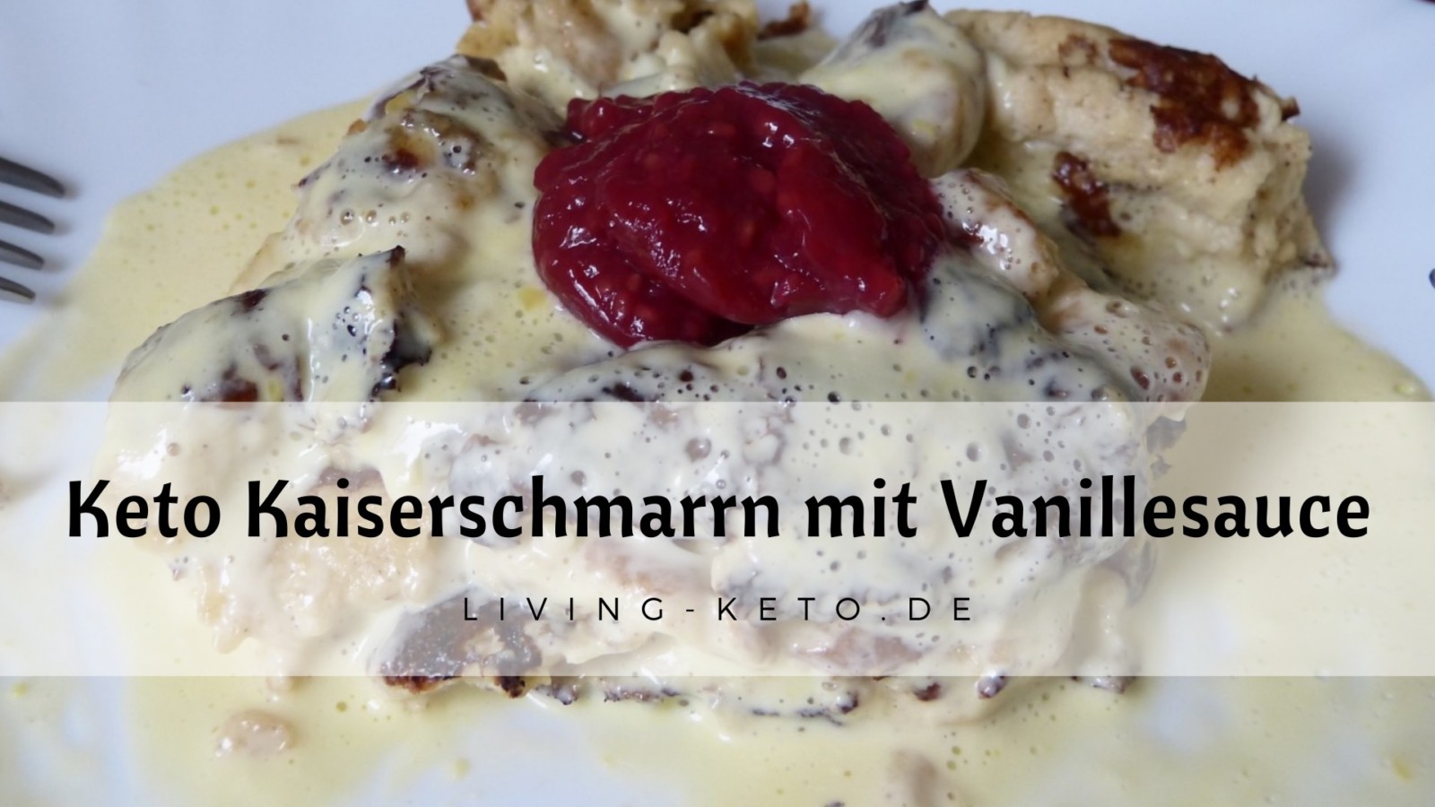Du betrachtest gerade Keto Kaiserschmarrn mit Low Carb Vanillesauce – Perfekt für dein Keto-Frühstück