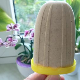 Mehr über den Artikel erfahren Haselnuss-Eis am Stiel