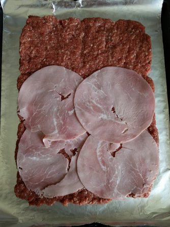 Bacon Burger Rolle: Schinken vorbereiten