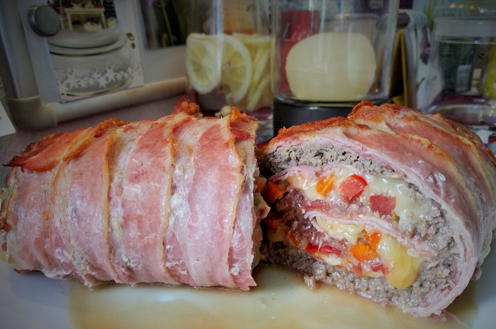 Bacon Burger Rolle genießen