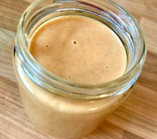 Mehr über den Artikel erfahren Geröstetes Kokosmus – Einfaches und leckeres Keto-Rezept