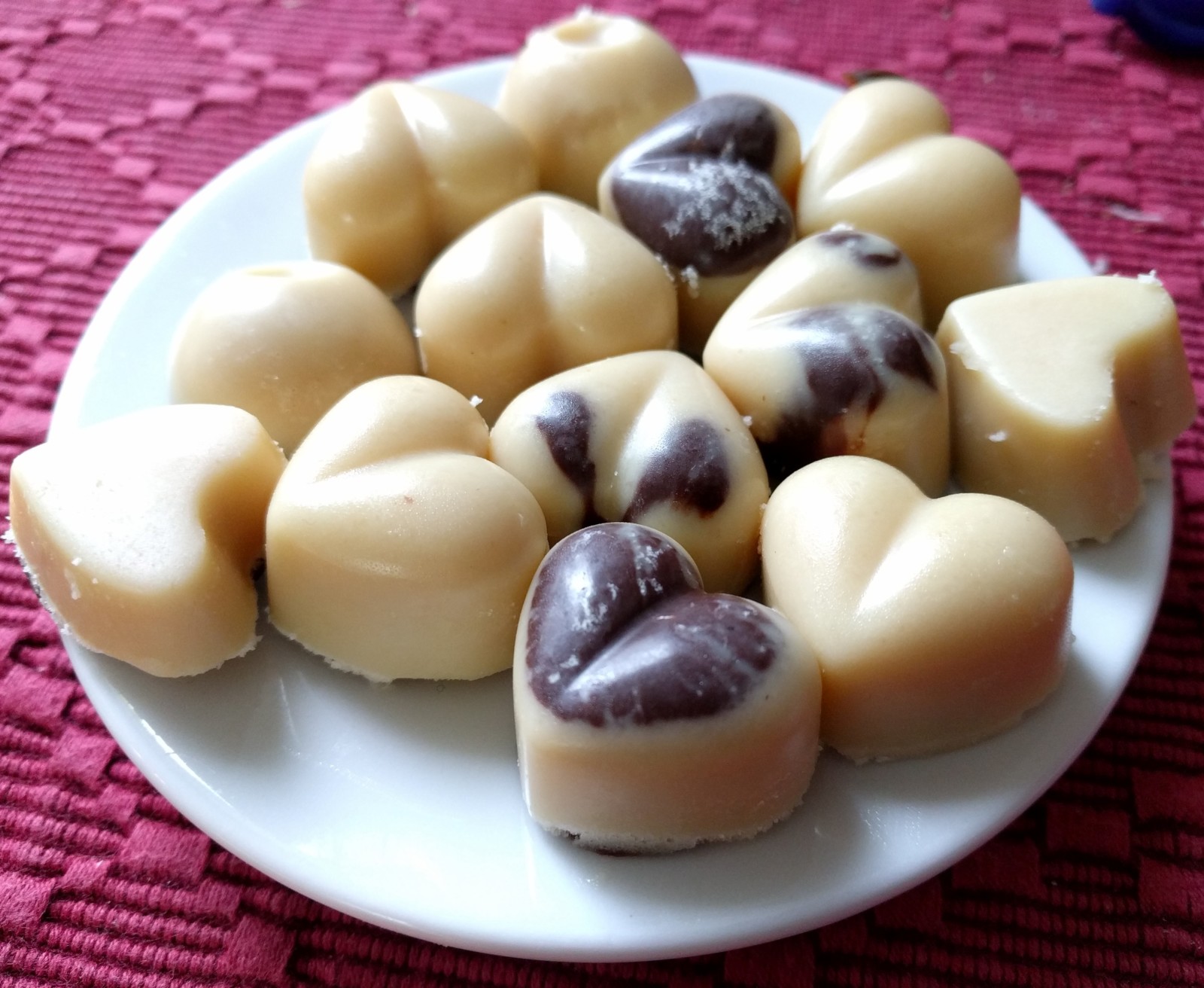 Macadamia Toffee Pralinen ketogen lowcarb