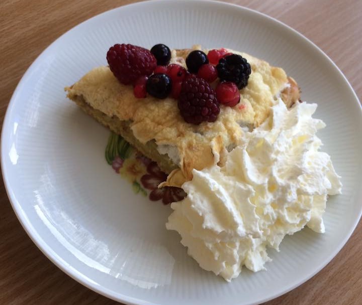 Bea's Rhabarber Baiser Torte