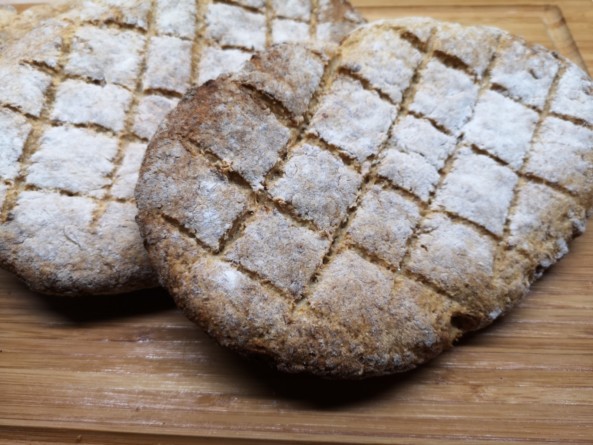 Keto Fladenbrot fertig gebacken