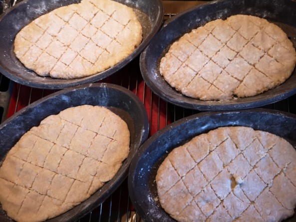 Keto Fladenbrot vor dem Backen